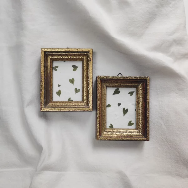 TINY CLEAVER HEART FRAME (XS)