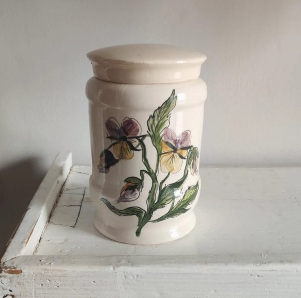 VIOLETS PORCELAIN POT