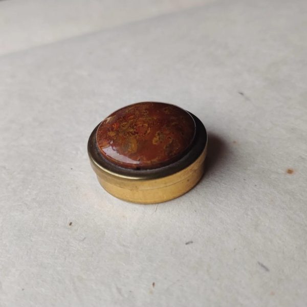 TRINKET STONE