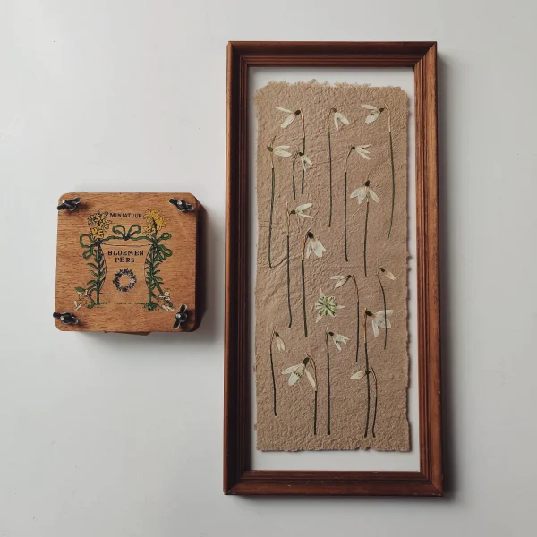 DUTCH TILE FRAME XXL SNOWDROPS