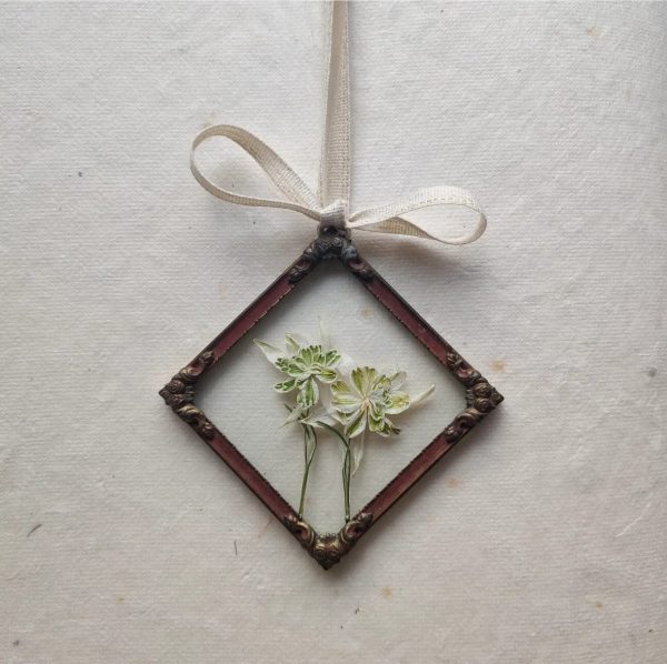 ANTIQUE SNOWDROP SQUARE (XS)
