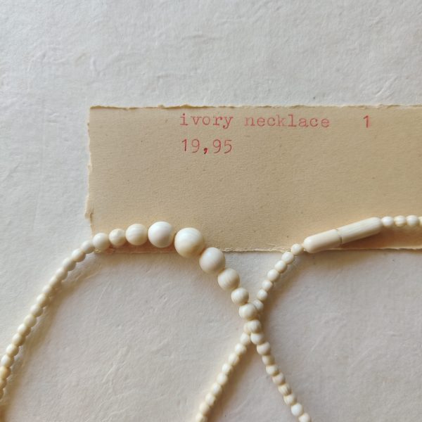 IVORY NECKLACE 1