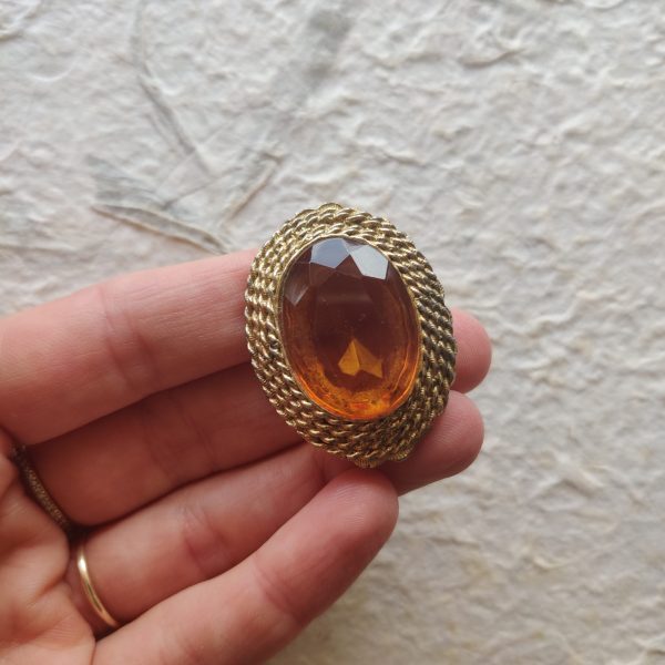 BROOCHE OVAL ORANGE