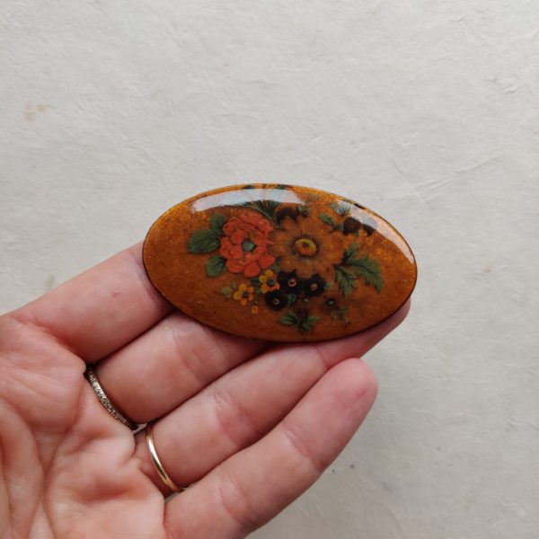 EMAILLE BROOCHE